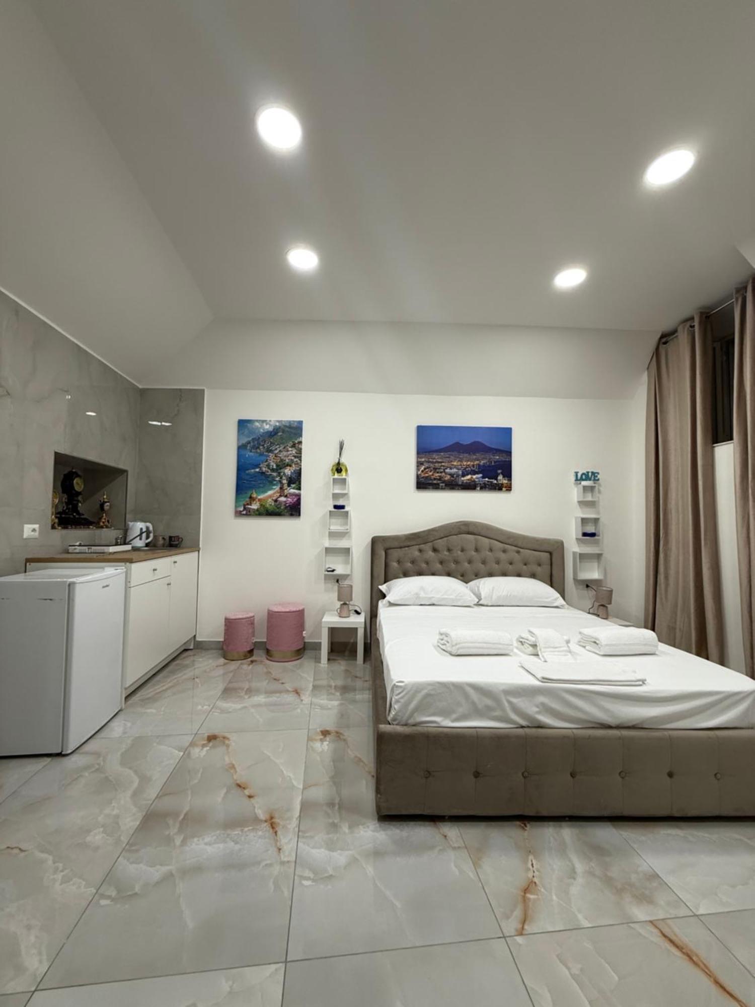 Caracciolo Suites 36 Napoli Exterior foto